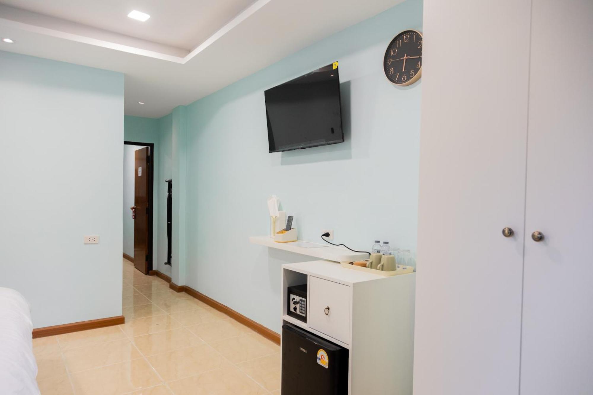 Cozy Stay Inn Банкок Екстериор снимка